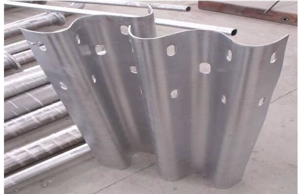 波形護欄（lán）